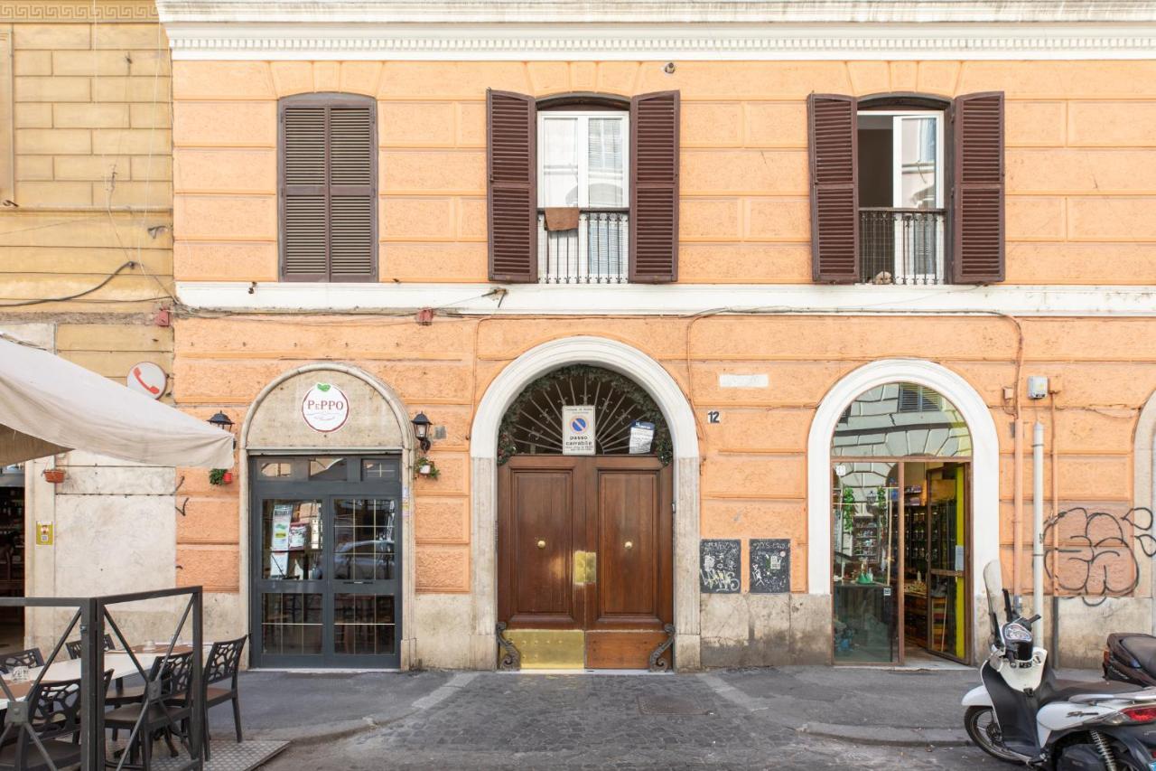 Iflat A Sparkle Of Red In Trastevere Rom Eksteriør billede